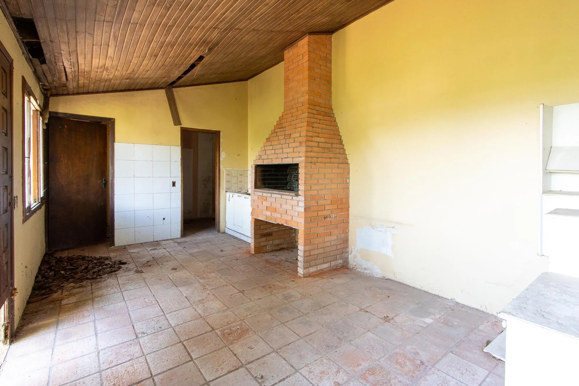 Imagem Casa para Venda - 320m², 3 dormitórios, sendo 1 suites, 4 vagas - Cristal