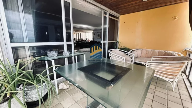 Imagem Vendo Apartamento com 370m na Beira Mar de Boa Viagem!
