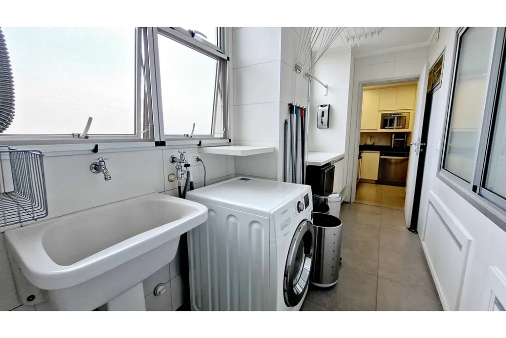 Imagem Apartamento à venda em São Paulo, Itaim Bibi, com 3 quartos, 130m2