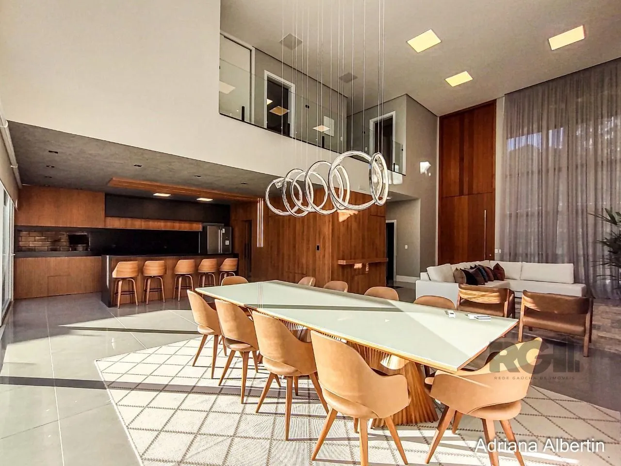 Imagem Casa Condominio para Venda - 266.44m², 4 dormitórios, sendo 4 suites, 2 vagas - Alphaville