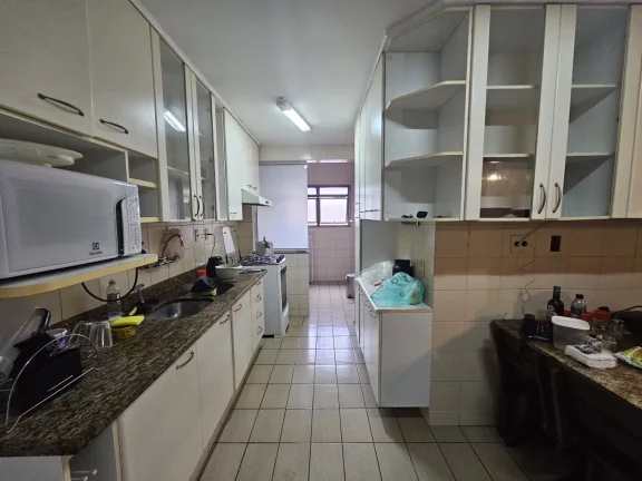 Imagem Apartamento de 3 quartos (sendo 1 suite com varanda e 1 quarto revertido) em Agriões, Teresópolis RJ