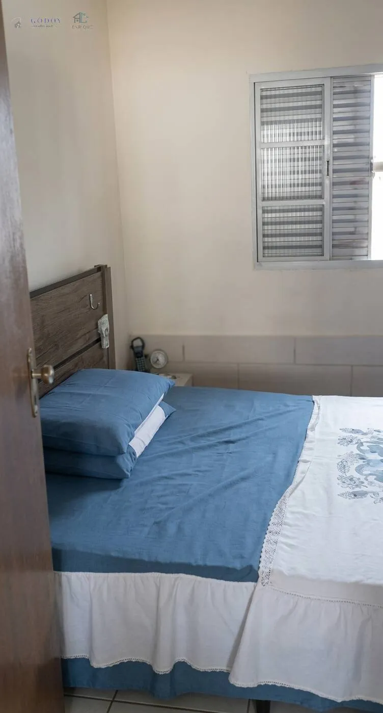 Imagem Excelente Casa com 233m² área construída e Edícula no Bairro Cidade Nova
