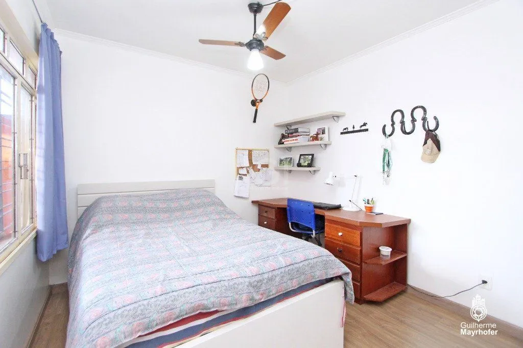 Imagem Casa para Venda - 500m², 5 dormitórios, sendo 2 suites, 5 vagas - Menino Deus