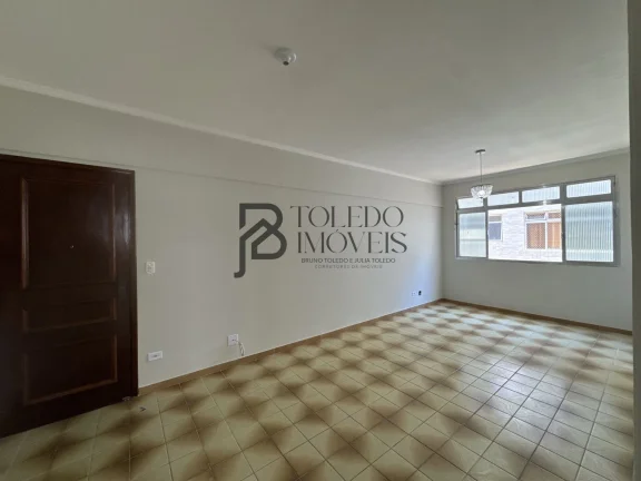 Imagem Apartamento 01 dormitório em prédio frente mar na Ocian, com VISTA MAR
