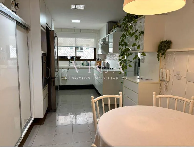 Imagem Apartamento mobiliado com 287 m² a venda por R$ 4.000.000 Alphaville/SP