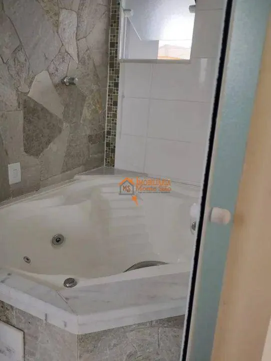 Imagem Sobrado com 4 dormitórios à venda, 309 m² por R$ 1.500.000,00 - Centro - Arujá/SP