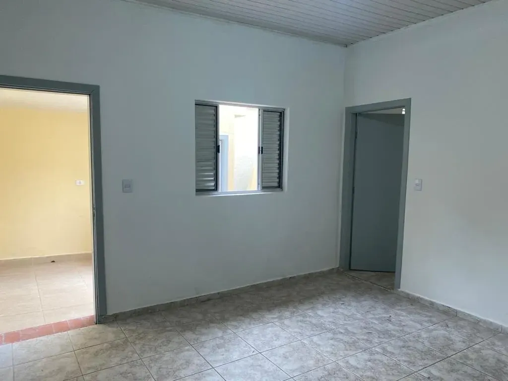 Imagem Casa com 2 Quartos para Alugar, 100 m² em Vila Anastácio - São Paulo