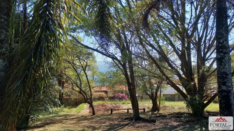 Imagem Oportunidade para falar em seu ouvido! Casa a Venda Terreno plano com 2500 m² a venda em condomínio fechado de Nova Lima. Localização privilegiada