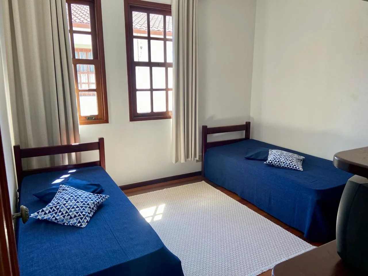 Imagem Casa em Condomínio para Venda em Teresópolis / RJ no bairro Alto