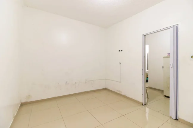Imagem Imóvel Comercial & Industrial para Venda - 300 m² Pé-Direito Alto