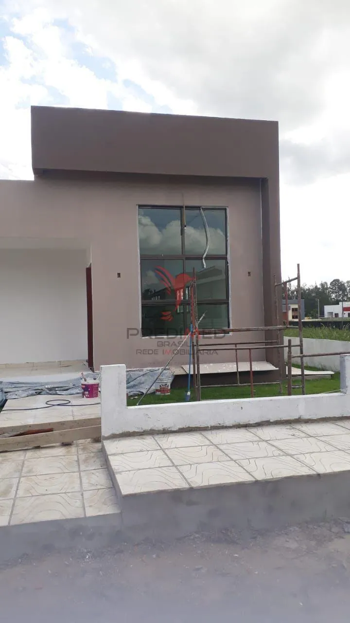 Imagem Casa com piscina,aceita carro, apartamento no negócio, 2 Suites, 3 Vagas de Garagem