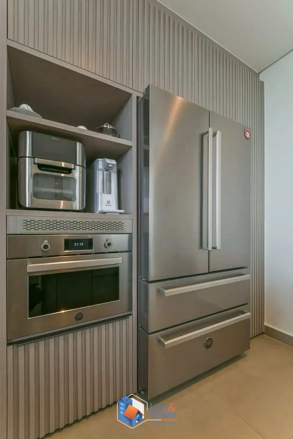 Imagem Apartamento para venda em Cerqueira César com 3 quartos, sendo 3 suítes, 175m²