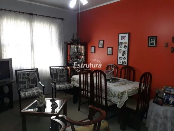 Imagem Casa 3 dormitórios à venda Centro Santa Maria/RS