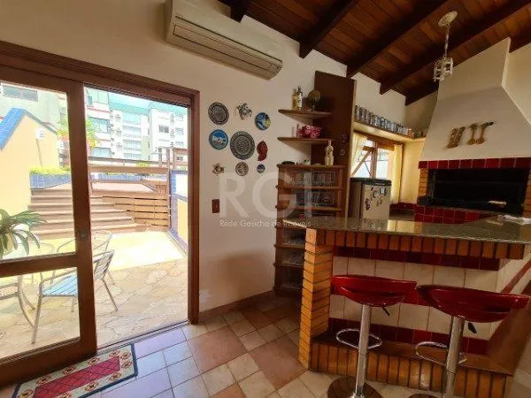 Imagem Cobertura para Venda - 263.45m², 3 dormitórios, sendo 1 suites, 2 vagas - Mont Serrat
