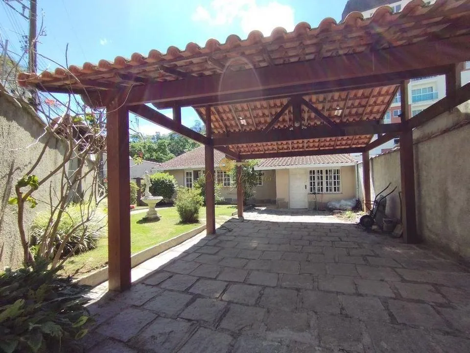 Imagem Casa para Venda em Teresópolis / RJ no bairro Agriões