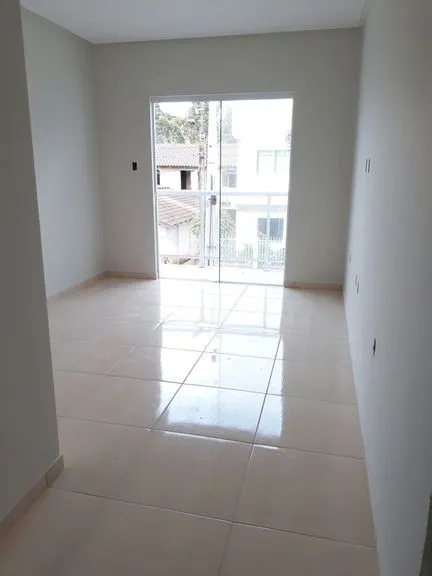 Sobrado com 2 Quartos à Venda, 65 m² em Lídia Duarte - Camboriú