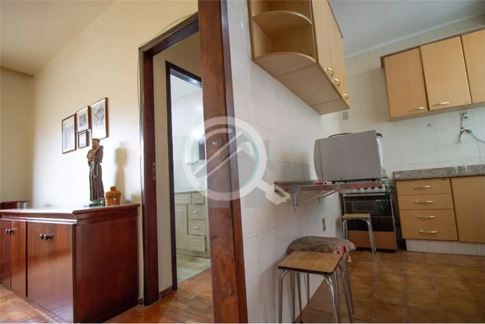 Imagem Excelente Apartamento, com ventilação cruzada, Cozinha e área de serviço, bom tamanho, sala, amp...
