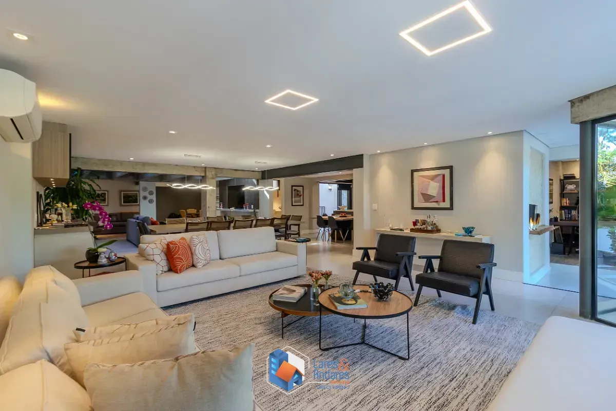 Imagem Casa para venda em Brooklin Paulista com 3 quartos, sendo 3 suítes, 383m²