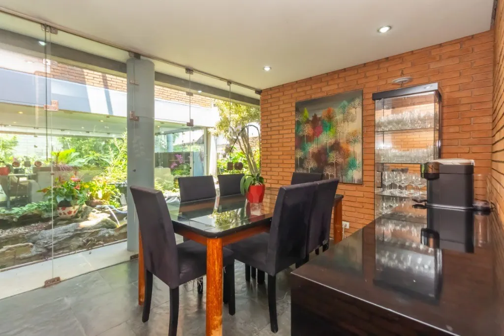 Imagem Imóvel de alto padrão na Vila Ida: Casa com 3 suítes, 4 banheiros e 4 vagas de garagem em São Paulo-SP!