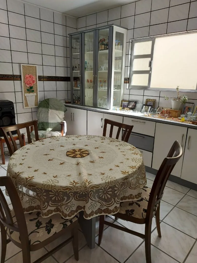 Imagem Casa à venda com 4 quartos 4 suítes, 320,88m² em Coqueiros Florianópolis