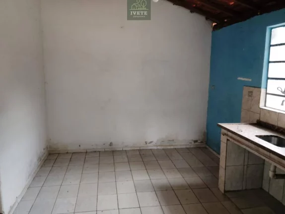 Imagem Chácara com 2 quartos, 120m2, à venda