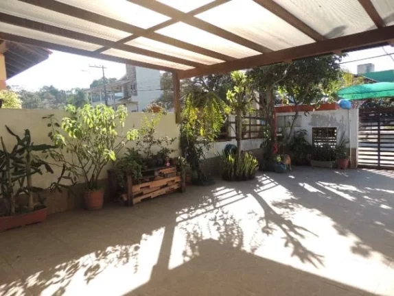 Imagem Encante-se com esta casa no Ambrósio, Garopaba-SC: conforto, praticidade e lazer!
