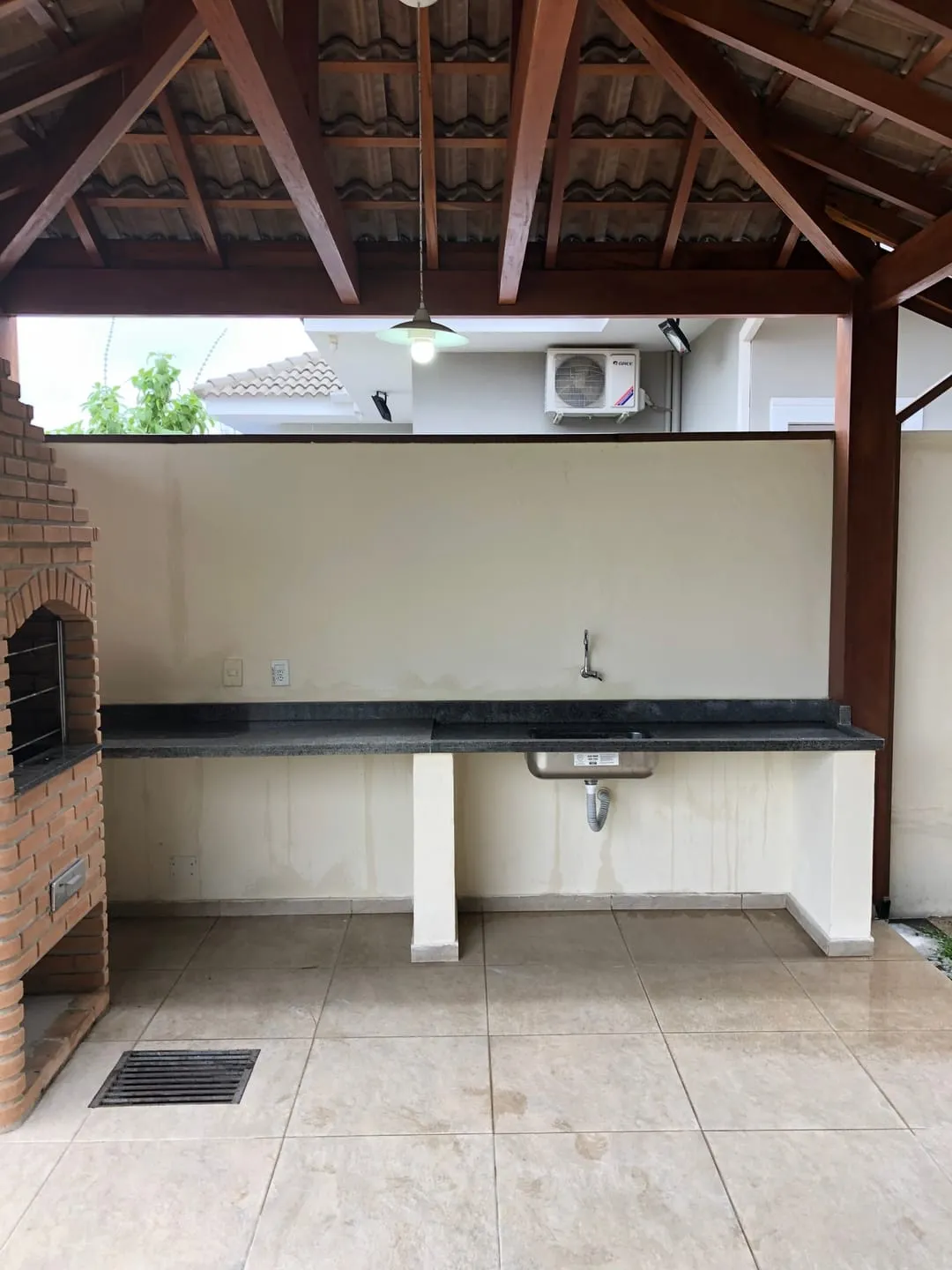 Imagem Casa à venda 3 Quartos, 3 Suites, 4 Vagas, 700M², Nossa Senhora do Perpétuo Socorro, Pindamonhangaba - SP