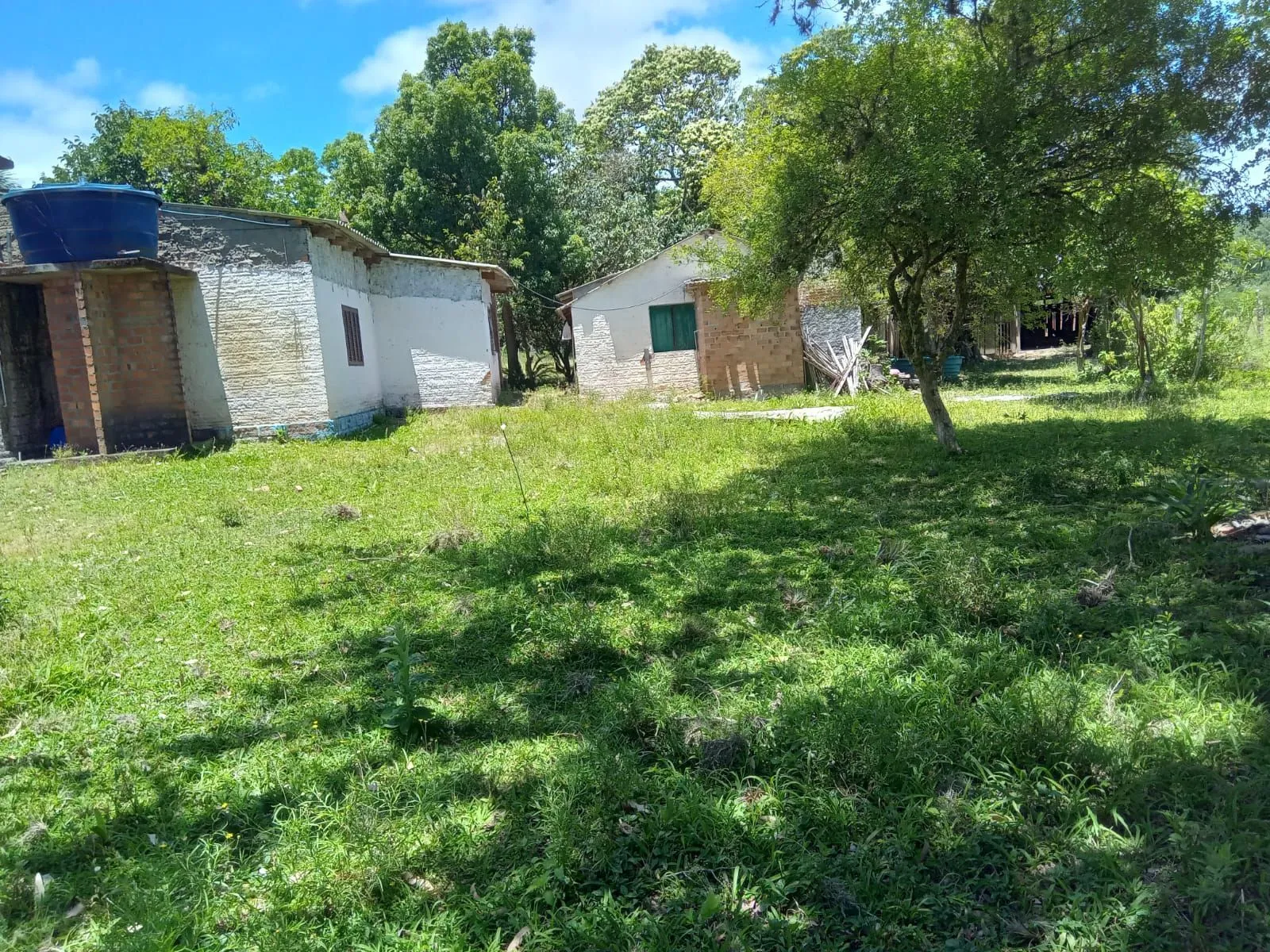 Imagem Lindo Sitio com 13 mil metros com casa !