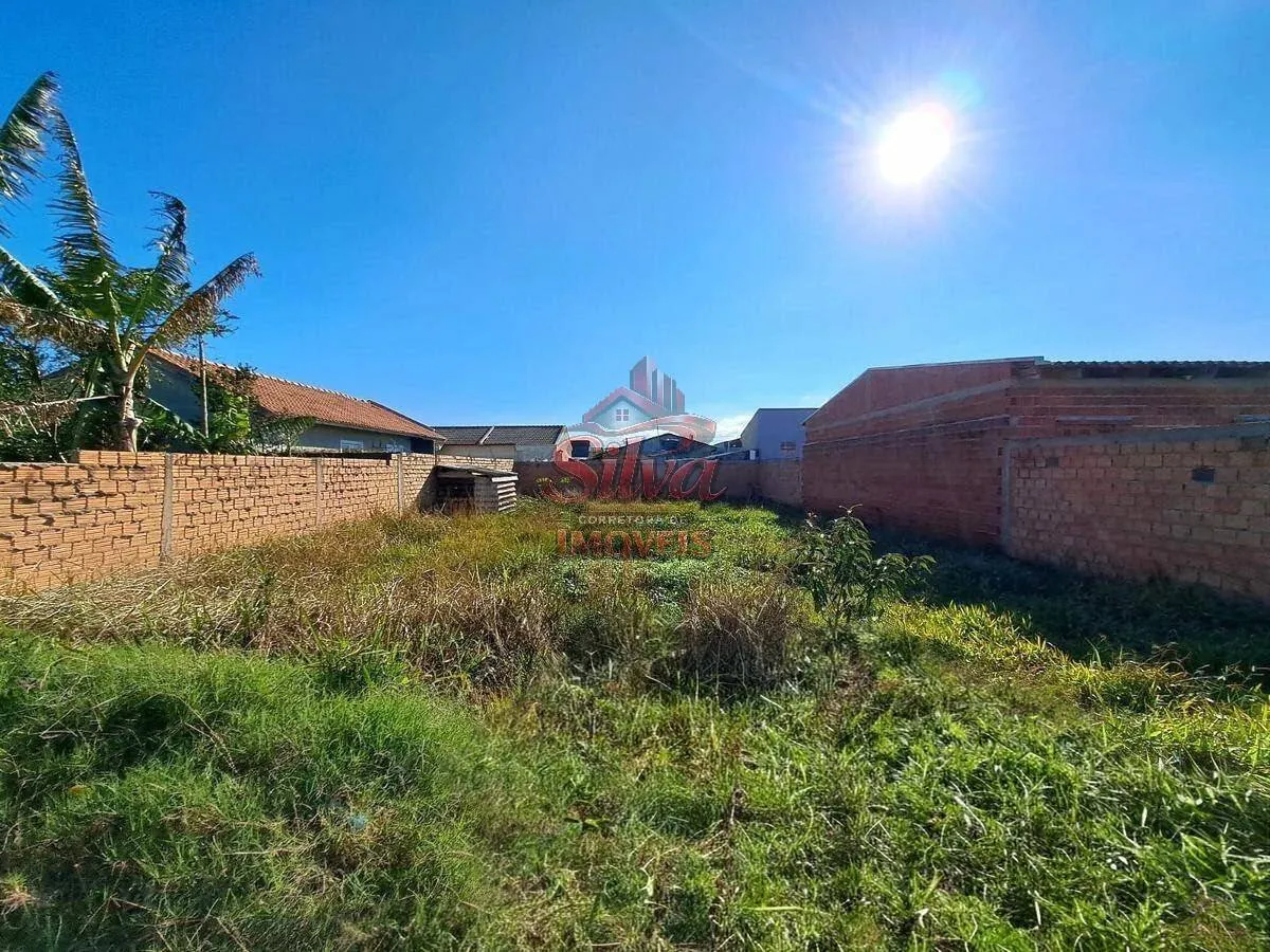 Imagem Terreno 300m² em região de moradores no Mariluz, Imbé