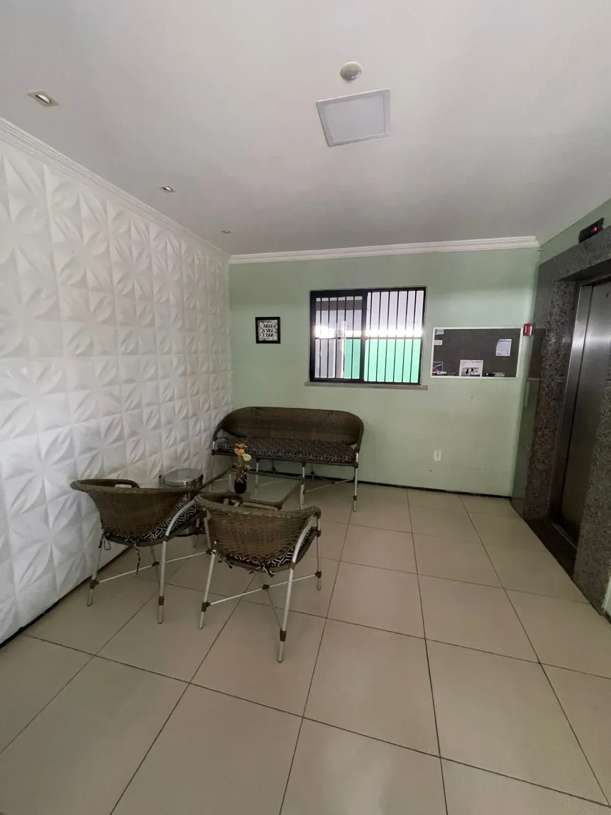 Imagem Apartamento com 2 Quartos à Venda, 60 m² em Presidente Kennedy - Fortaleza