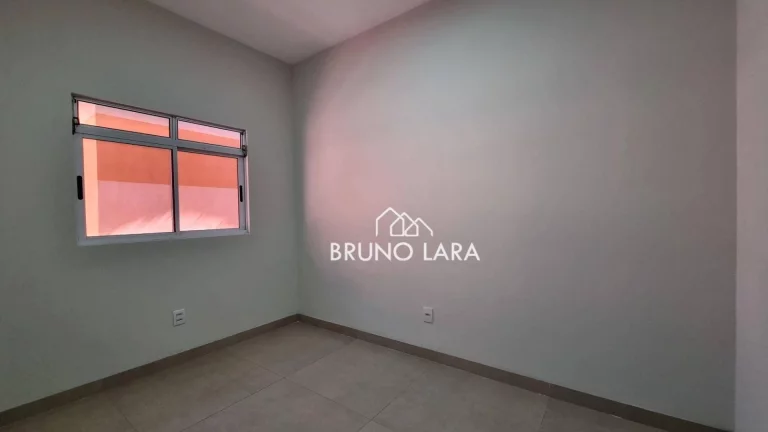 Imagem Casa comercial disponível para locação no bairro Resplendor - Igarapé/MG.