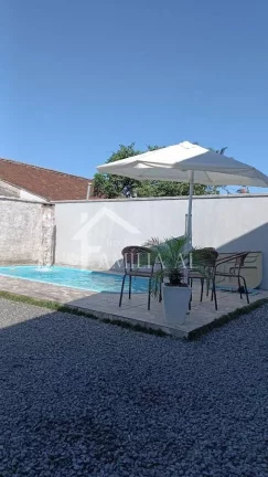 Imagem CASA DE LAJE COM PISCINA NO VILA NOVA