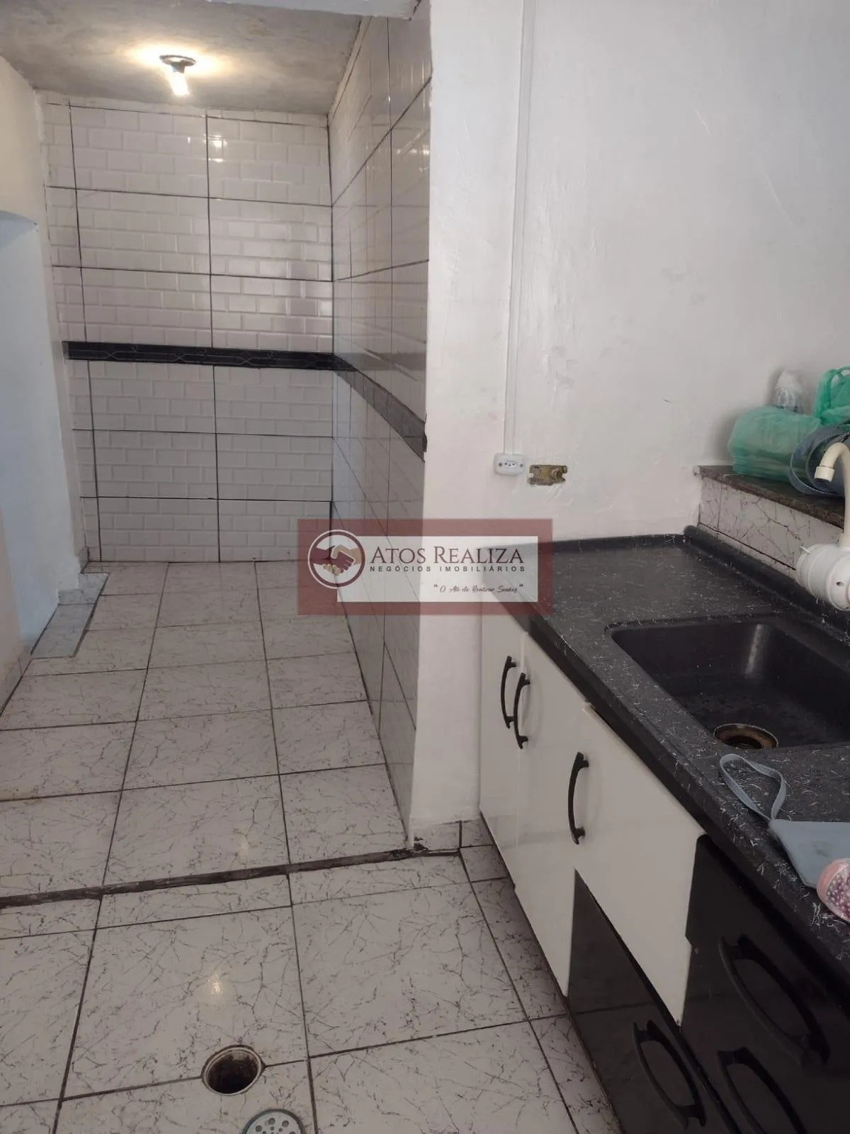 Imagem Se você estava procurando uma oportunidade no Jardim Varginha, pare de procurar. Vendo casa com 2 Dormitórios, sala, Cozinha, Área de serviço, quintal e vaga de garagem. Valor de oportunidades imperdível, R$ 270.000 com entrada facilitada, Confira!.