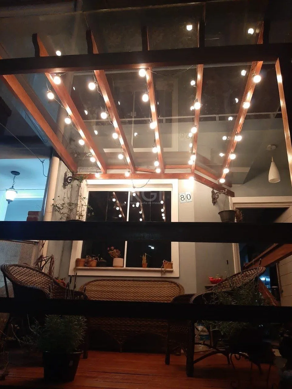 Imagem Casa com 3 dormitórios 2 suítes, área gourmet, vaga de estacionamento, Guarujá, Porto Alegre RS
