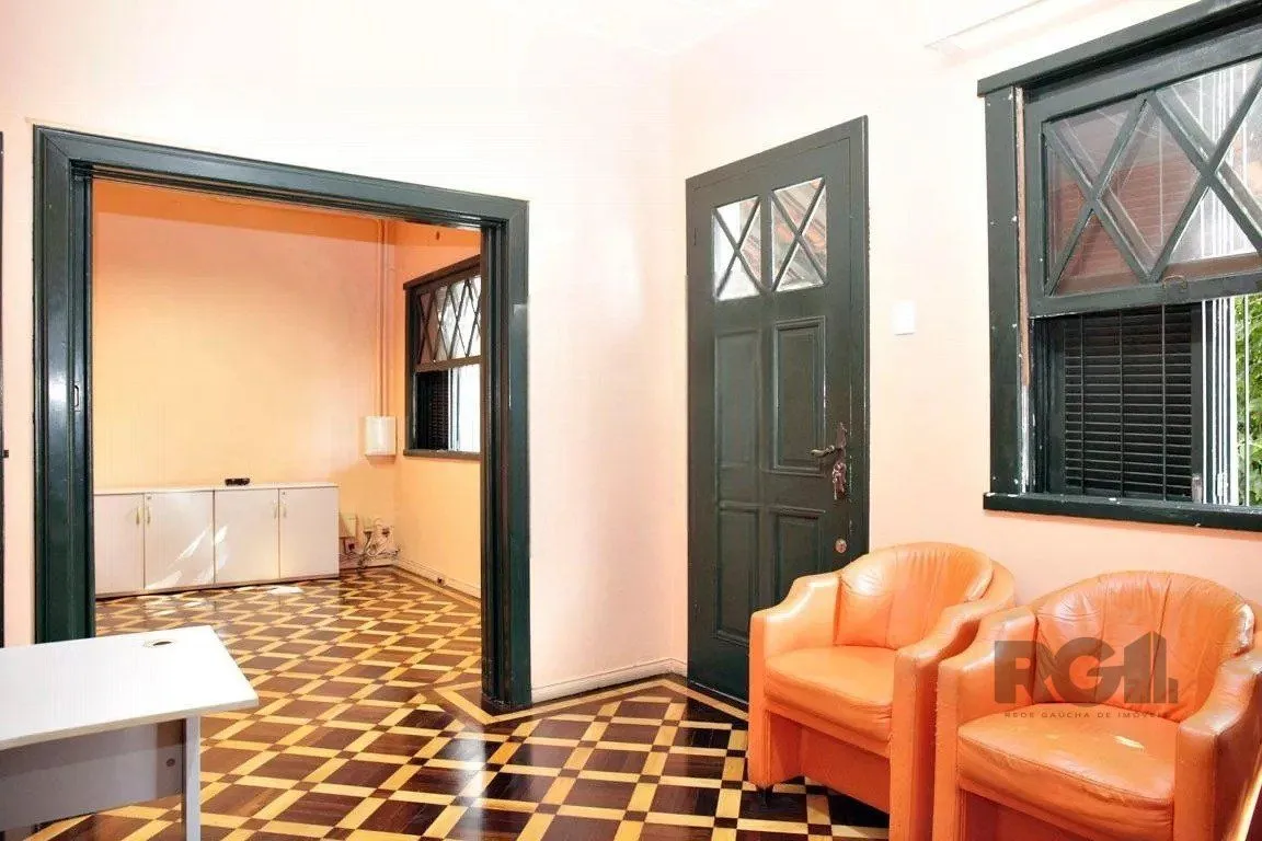 Imagem Casa 04 dormitórios, 01suíte, locação,234m² privativos, Petrópolis/Porto Alegre