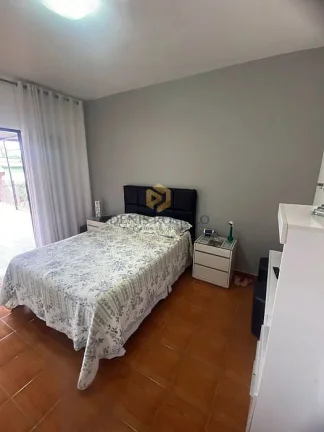 Imagem Casa 3 dormitórios, 111m², 2 vagas, em Vila Aurora