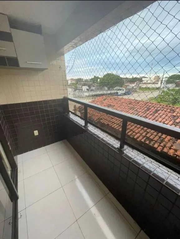 Imagem Apartamento de 75 m² no Portal do Sol, com 3 quartos, varanda, piscina e 1 vaga, a apenas 900 m da Praia de Cabo Branco.