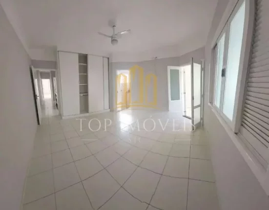 Imagem Maravilhosa casa três dormitórios suítes com sacadas ambiente integrados na reserva do bosque