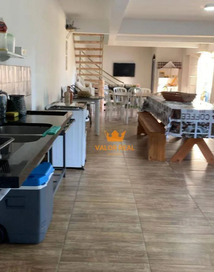 Imagem Chácara dos Sonhos no Condomínio Recanto dos Palmares. AT 2.500 m2 e AC 250 m2. 3 Suites, 7 vagas. R$ 1.1 milhão
