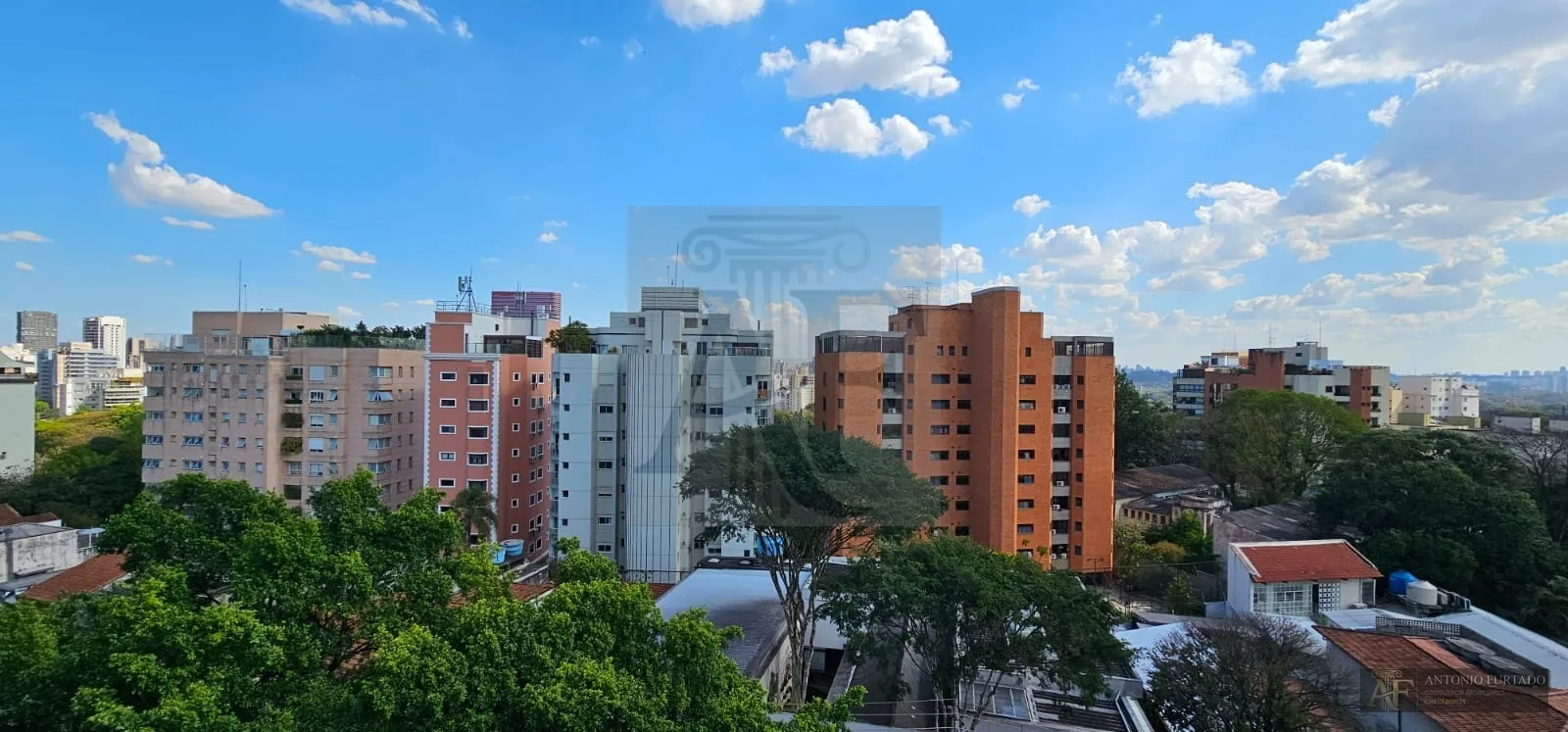 Imagem Apartamento à venda em Pinheiros, São Paulo