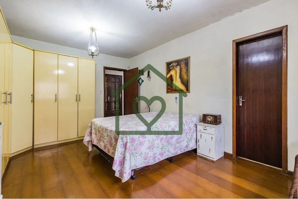 Imagem Descubra essa incrível casa à venda em Porto Alegre, no bairro Vila Ipiranga, uma das regiões mai...