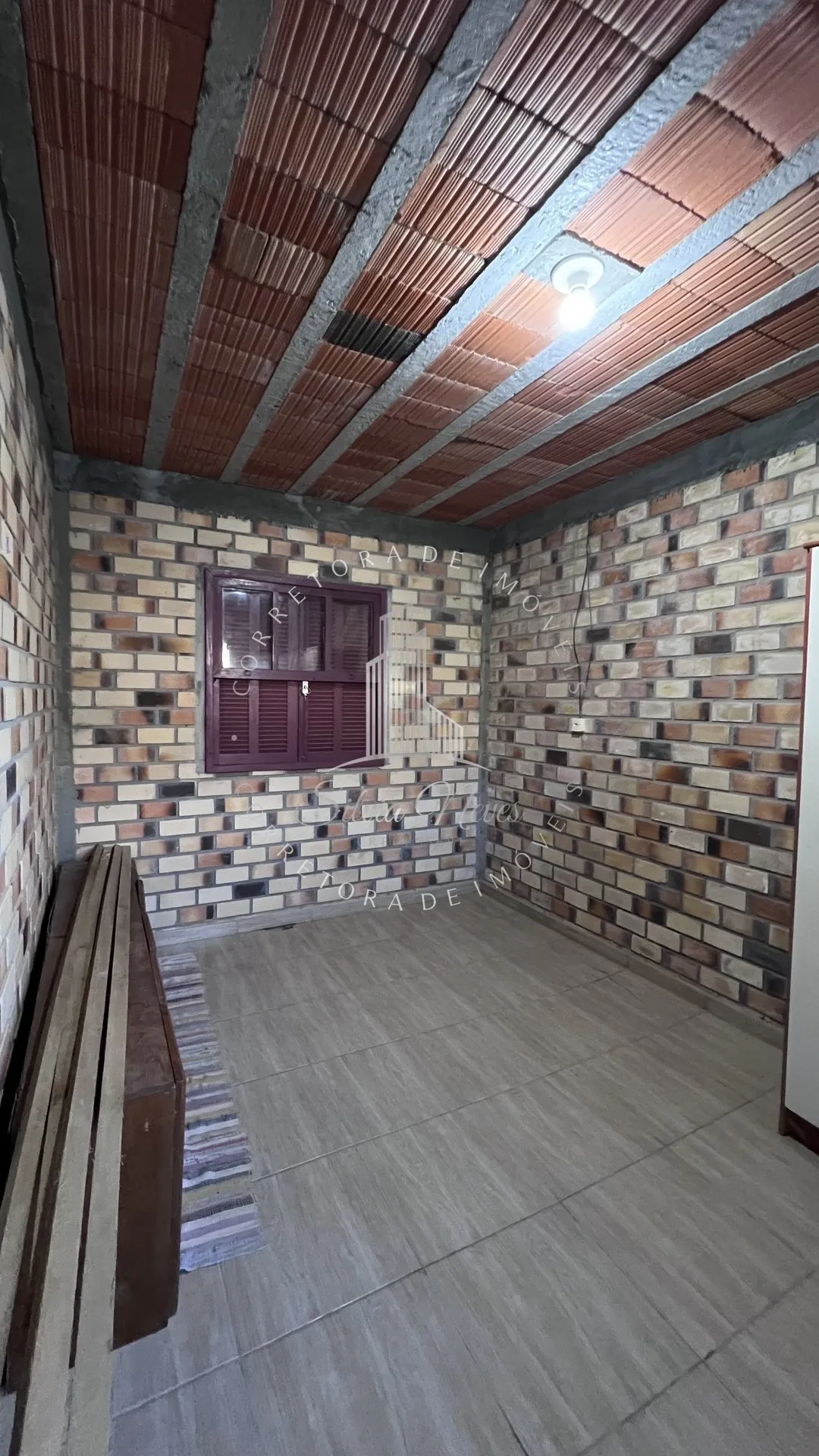 Imagem Oportunidade em Jaguaruna: terreno 360 m² e construção pronta para crescer
