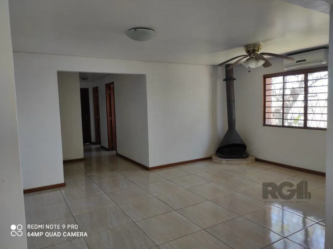 Imagem AMPLA CASA COM PRAIA PRIVATIVA NA ZONA SUL DE POA