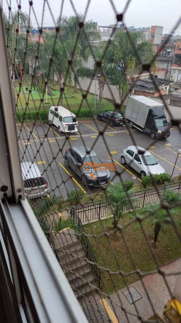 Imagem Apartamento com 2 dormitórios à venda, 46 m² por R$ 250.000,00 - Água Chata - Guarulhos/SP