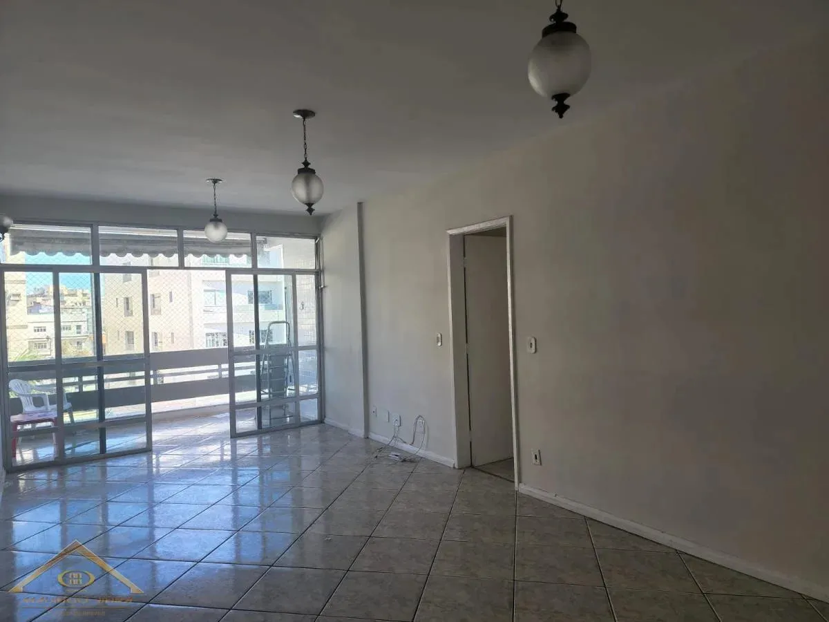 Imagem Apartamento para Venda em Cabo Frio / RJ no bairro Vila Nova