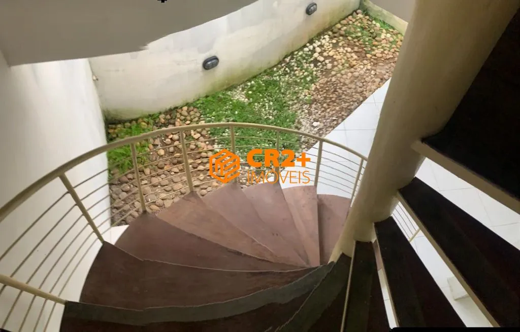 Imagem CASA DUPLEX NO POÇO DA PANELA -5QUARTOS - JARDINS - VARANDA- 400m²