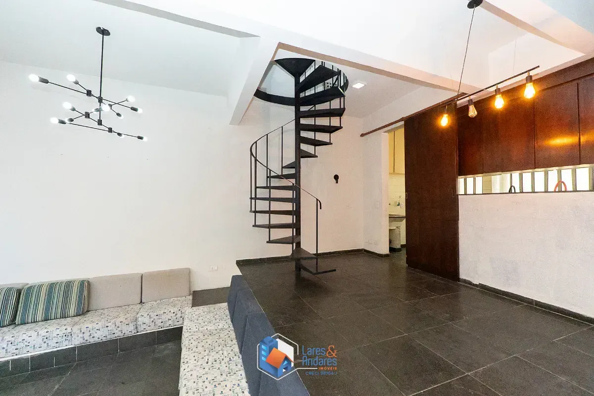 Imagem Casa para venda e locação em Cambuci com 4 quartos, sendo 1 suíte, 115m²