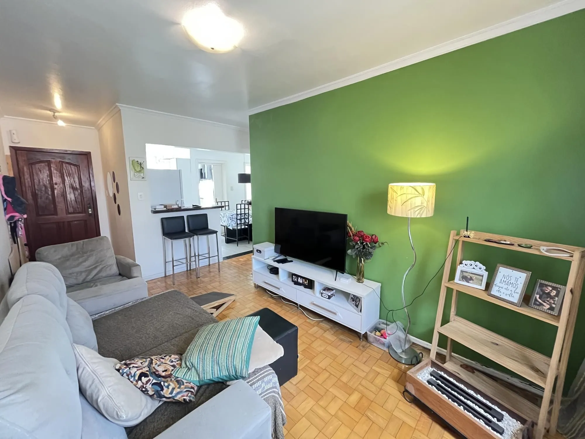 Imagem Apartamento de 2 quartos no bairro Cidade Baixa em Porto Alegre