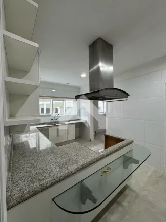Imagem Casa de Condomínio em Tamboré - Santana de Parnaíba