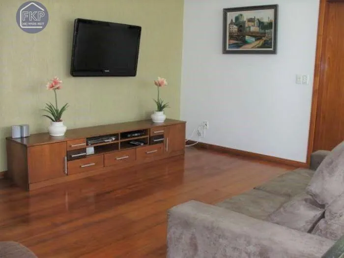Imagem Casa 5 dormitórios!